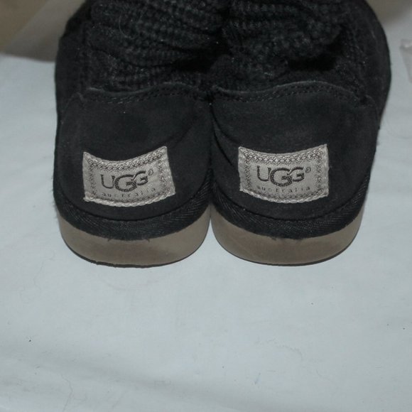 Black UGG Cardy Knit Short Boot Booties - Picture 4 of 10